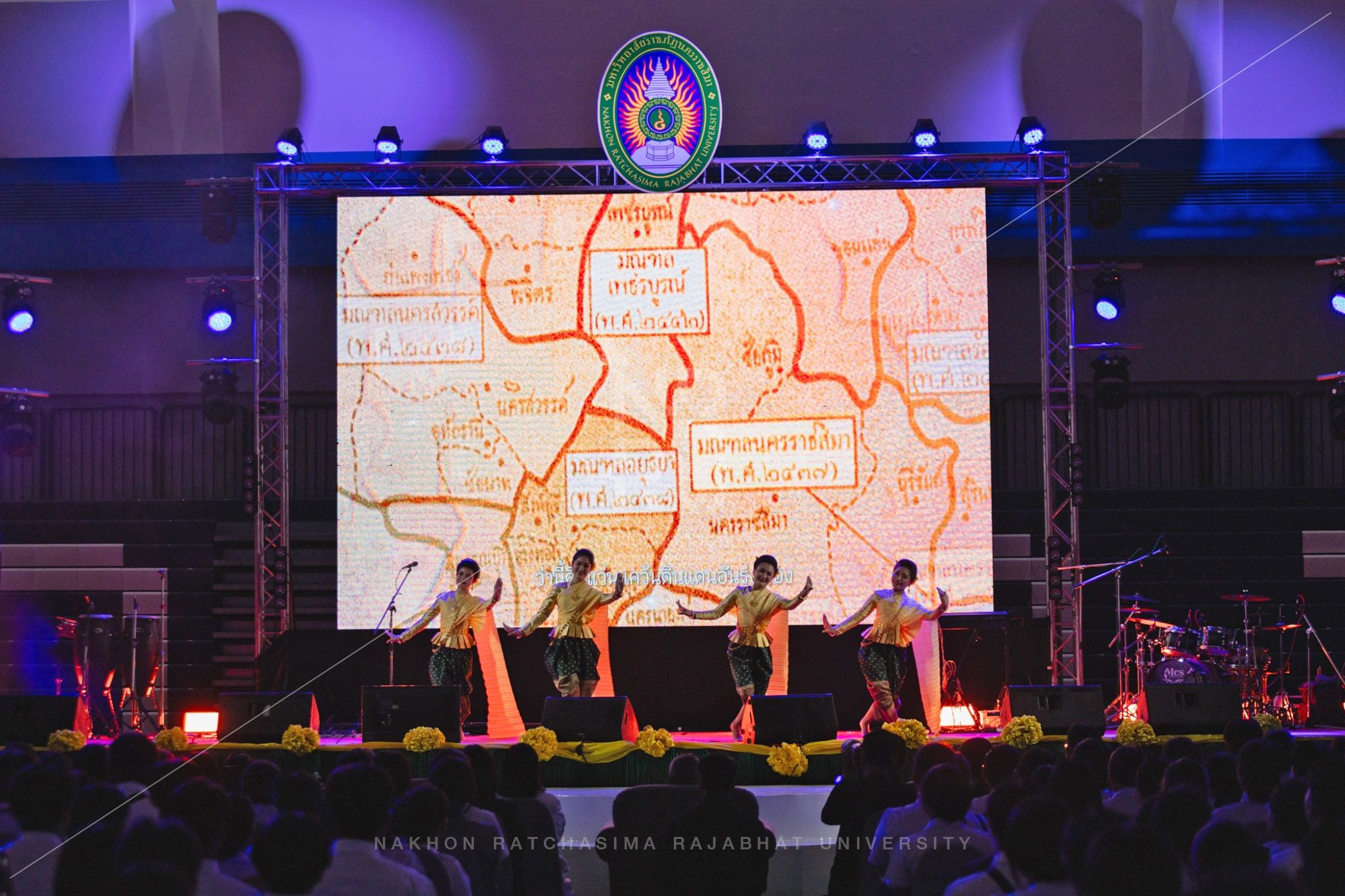 Bai Sri Su Kwan Ceremony for Newcomers in Mueang District (2)