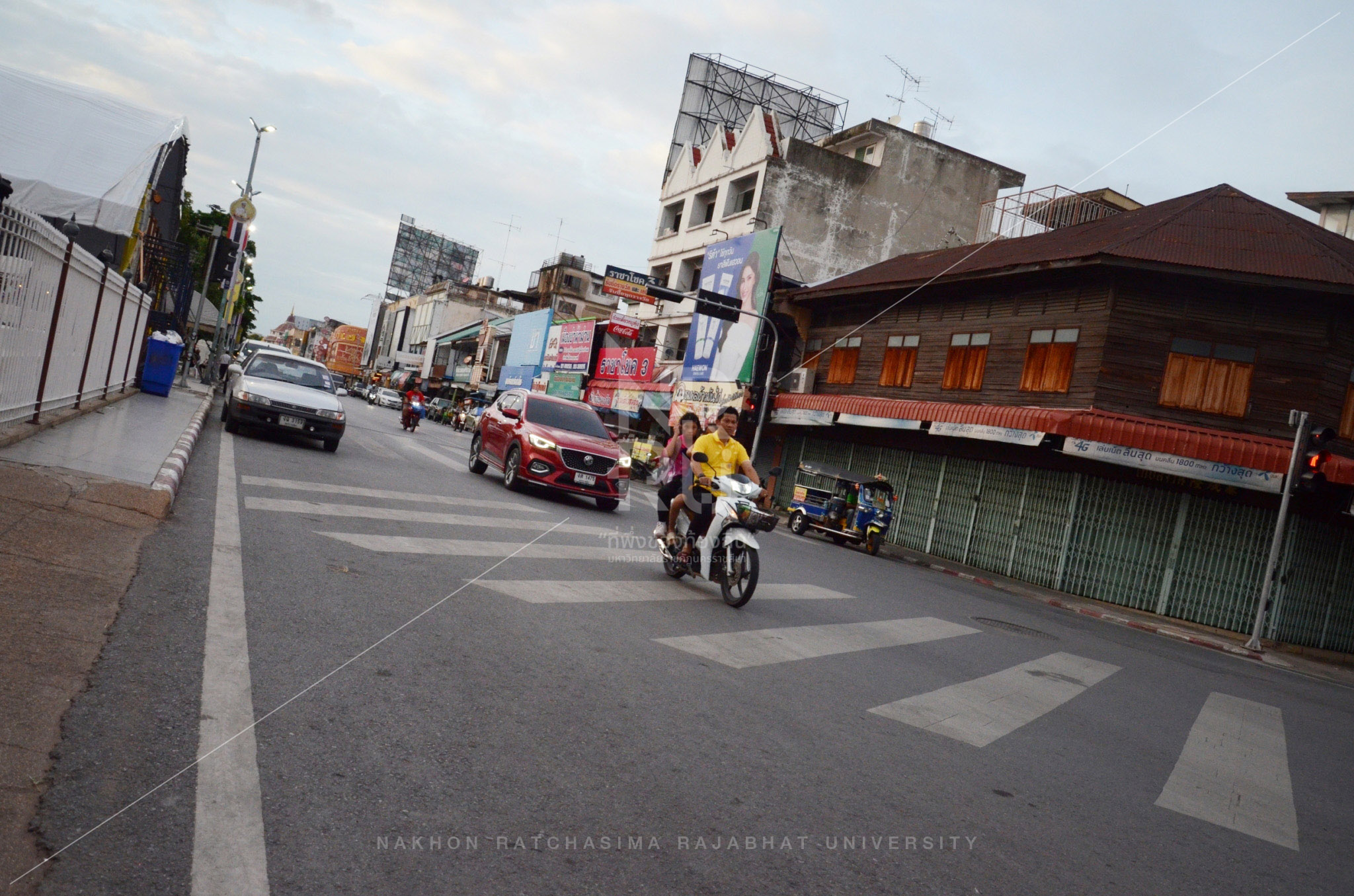 Chom Phon Road in Mueang District (3)