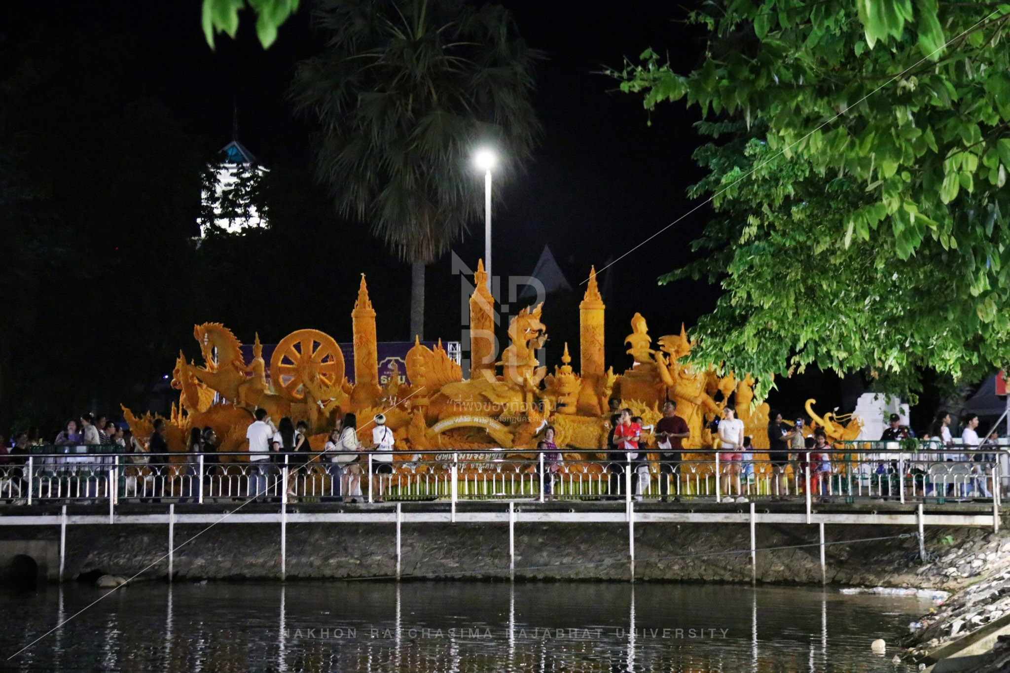 Korat Candle Festival in Mueang District (4)