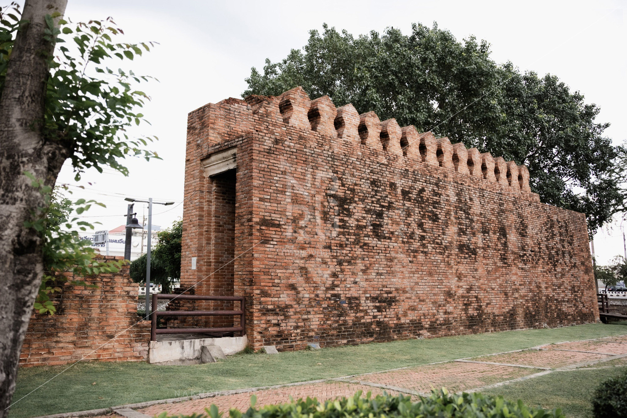 Old City Gate in Mueang District (4)