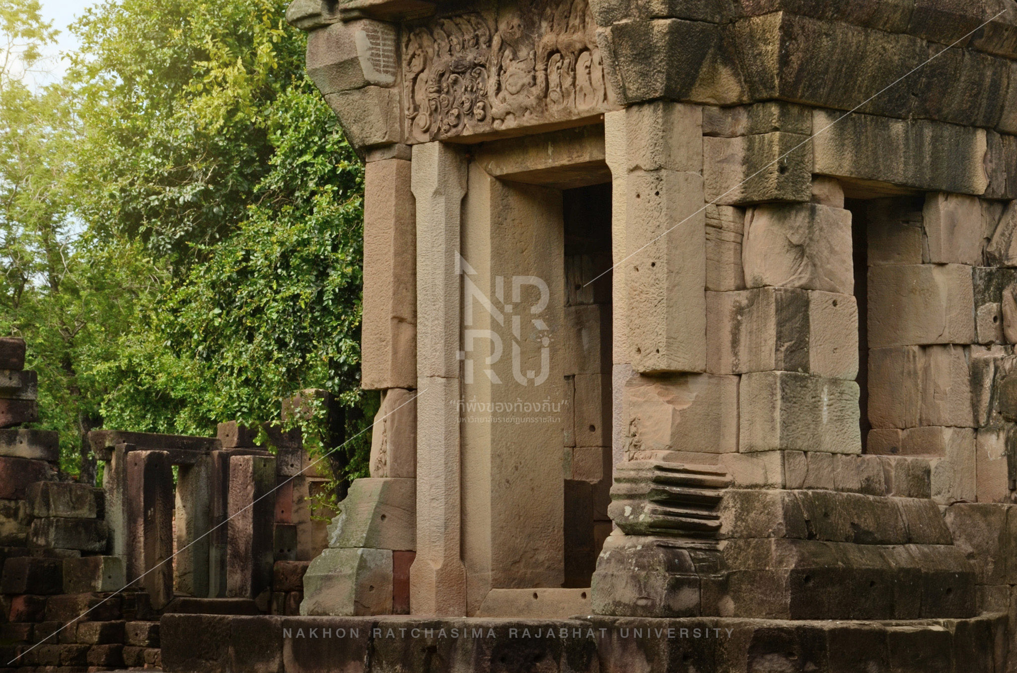 Phanom Wan Stone Castle in Mueang District (9)