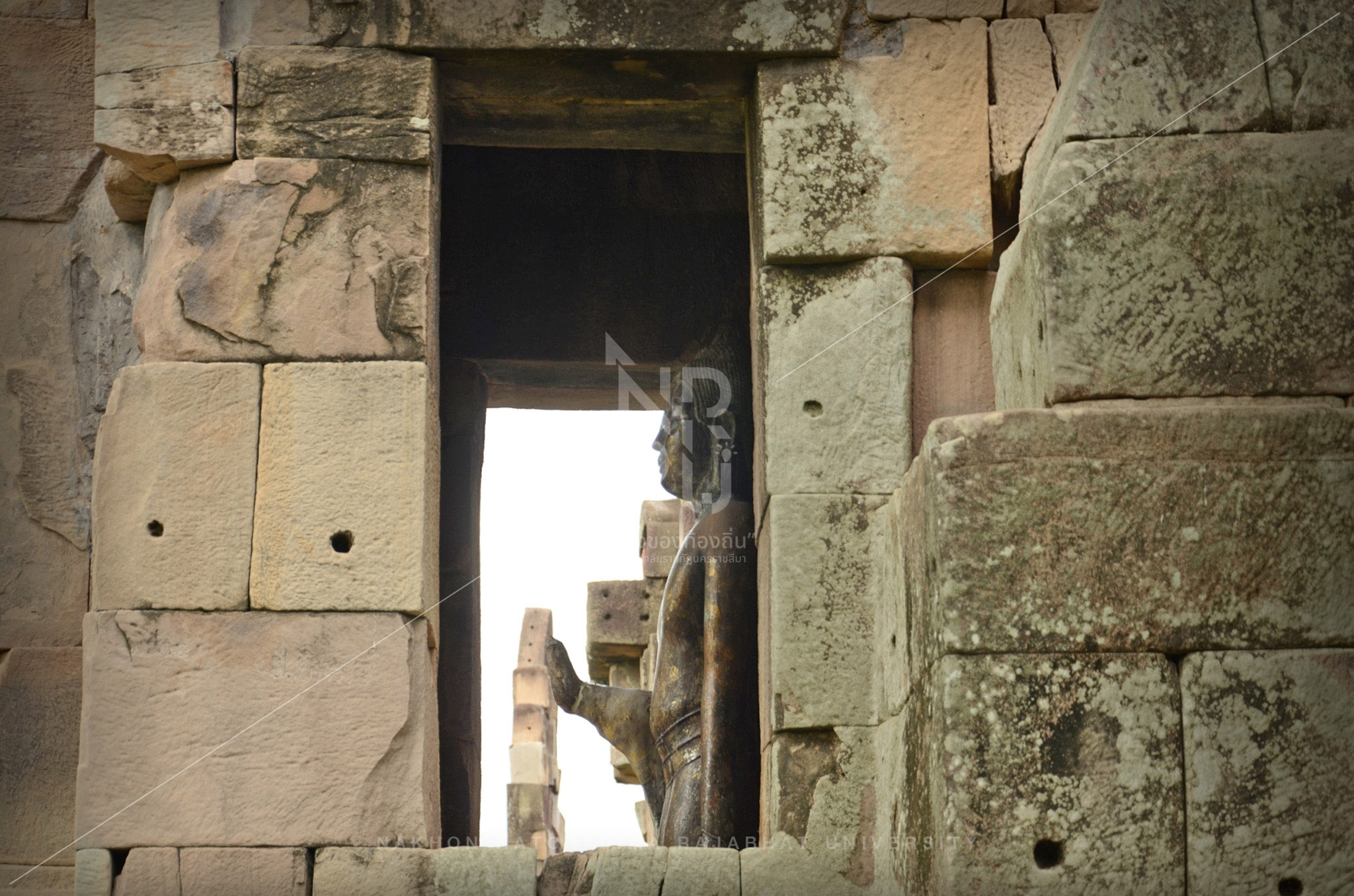 Phanom Wan Stone Castle in Mueang District (22)