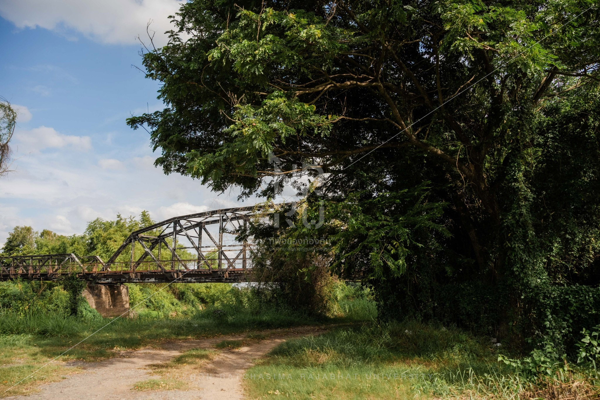 Saphan Dam (Black Bridge) in Chaloem Phra Kiat District (10)